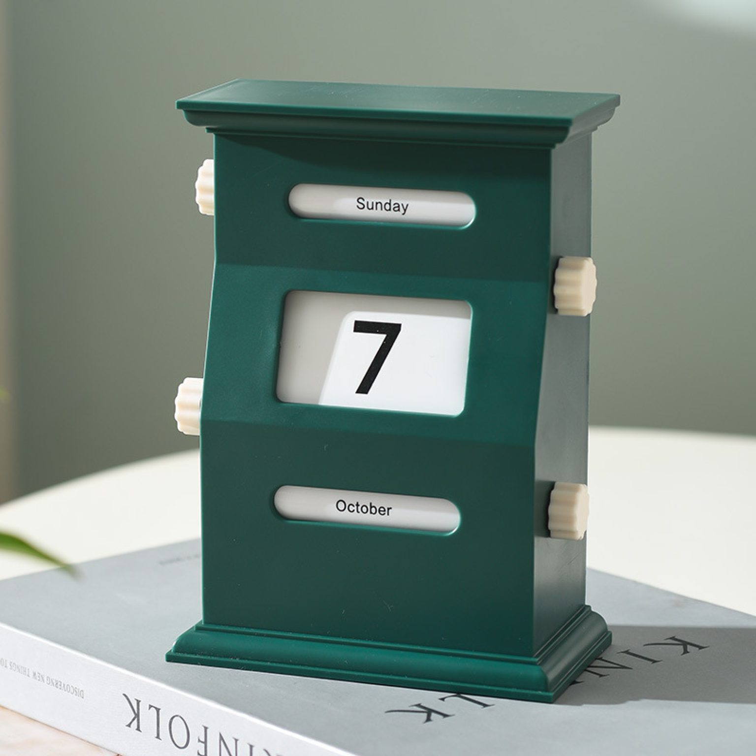 12 Creative Event Door Gift Ideas - Bello Bello